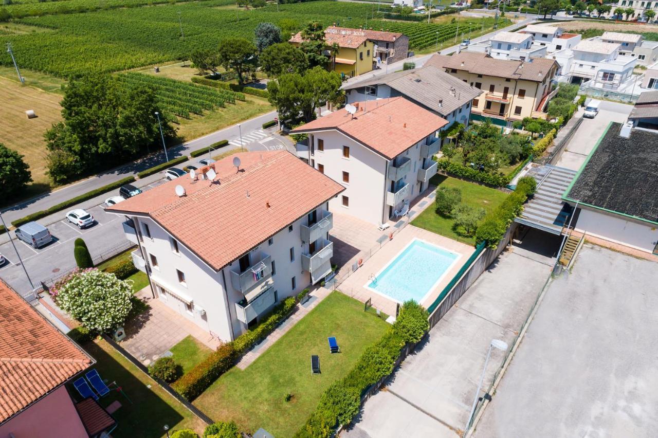 Wolf House - Sirmione Holiday Екстер'єр фото