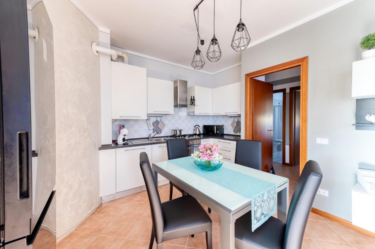 Wolf House - Sirmione Holiday Екстер'єр фото