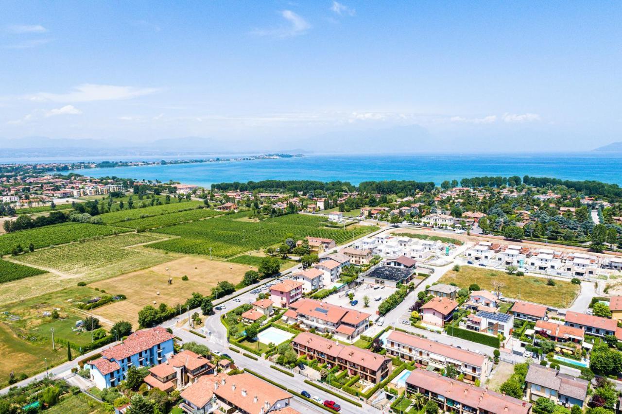 Wolf House - Sirmione Holiday Екстер'єр фото
