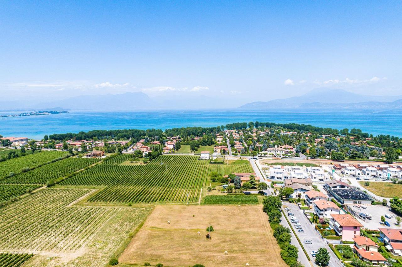 Wolf House - Sirmione Holiday Екстер'єр фото