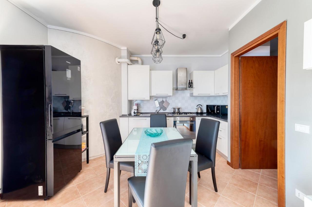 Wolf House - Sirmione Holiday Екстер'єр фото