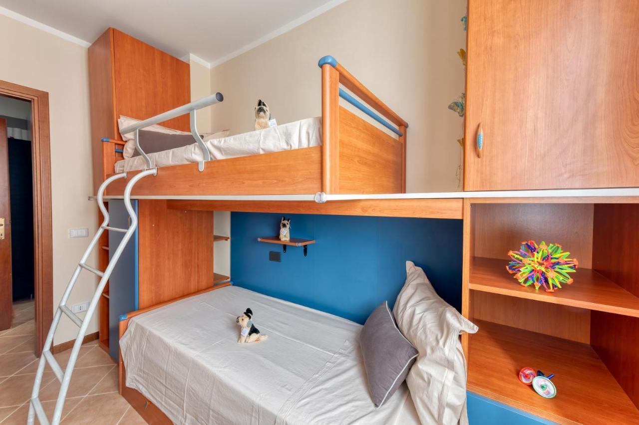 Wolf House - Sirmione Holiday Екстер'єр фото