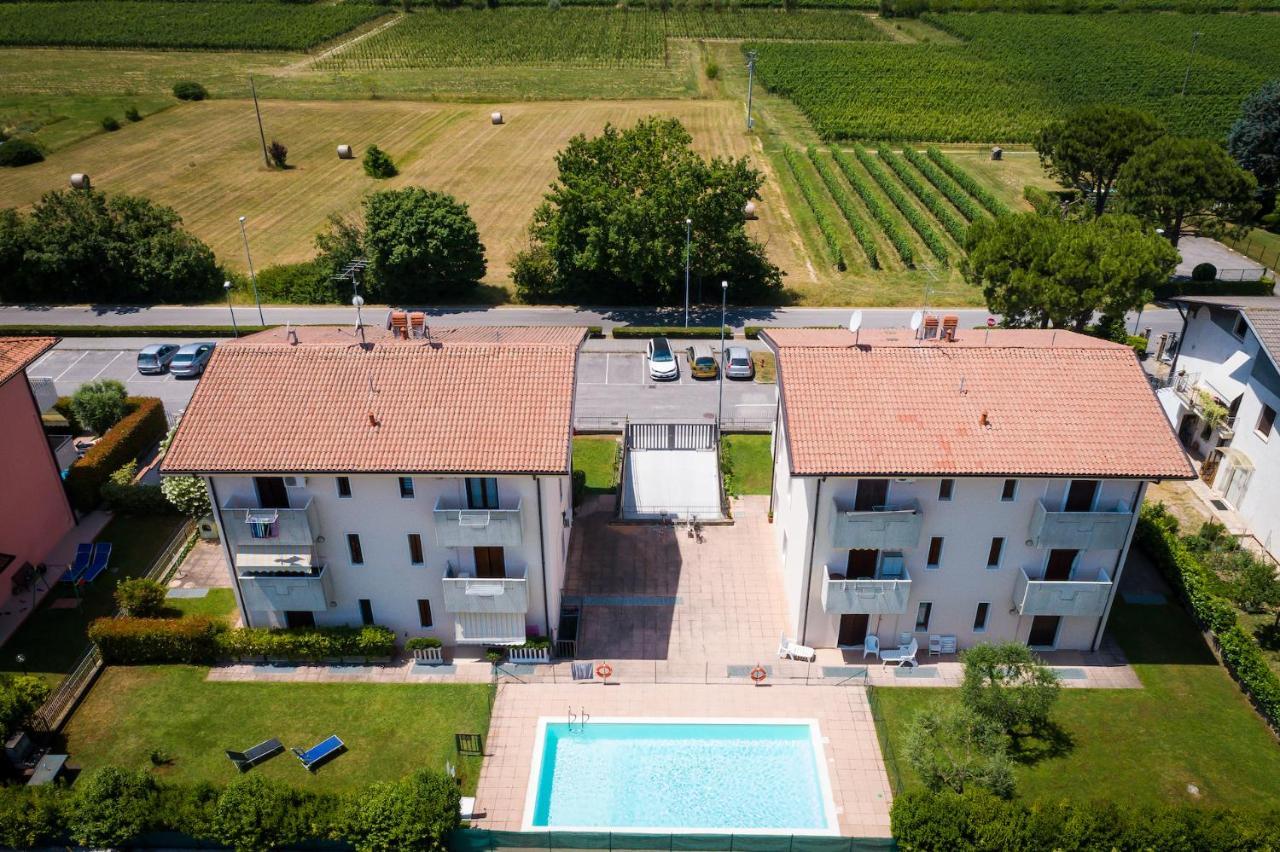 Wolf House - Sirmione Holiday Екстер'єр фото