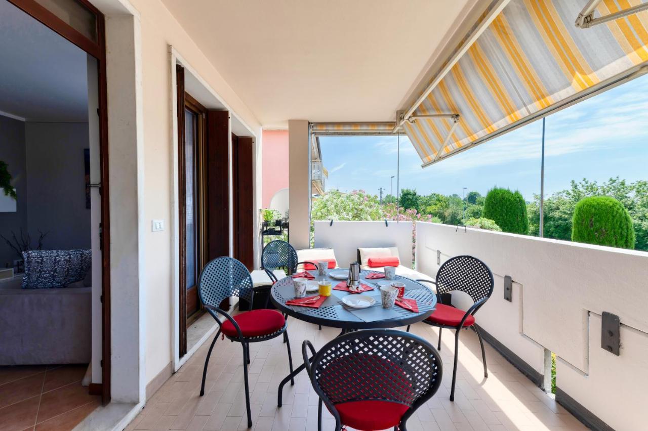 Wolf House - Sirmione Holiday Екстер'єр фото