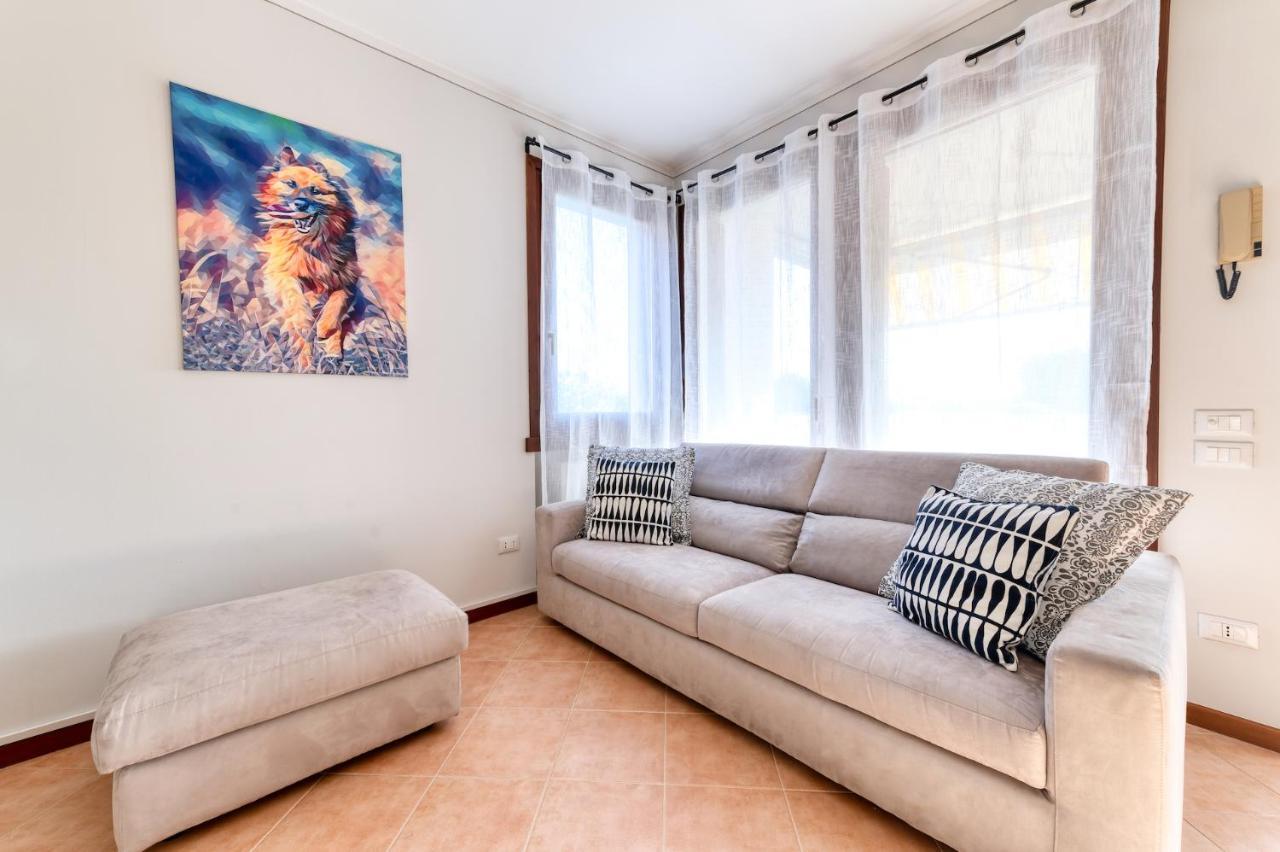 Wolf House - Sirmione Holiday Екстер'єр фото