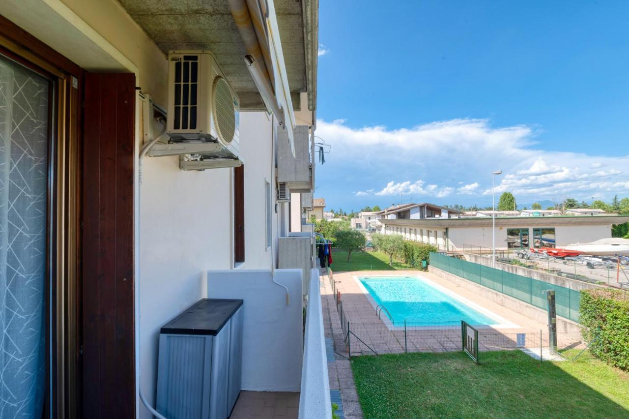 Wolf House - Sirmione Holiday Екстер'єр фото